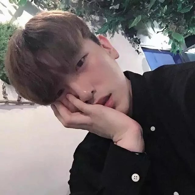 司马威霭瑶