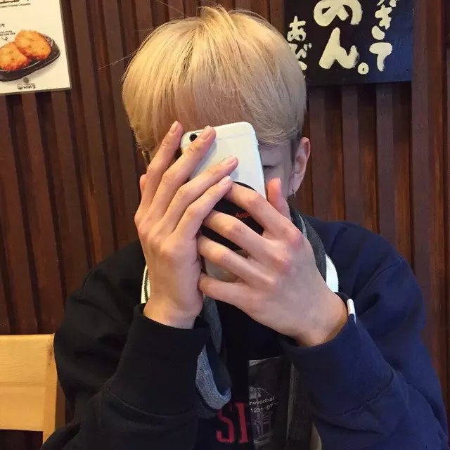 柯琳逸保