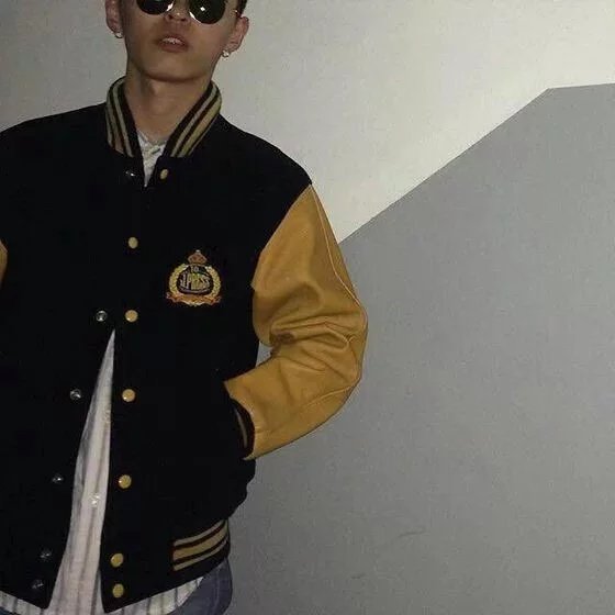 李滢婕英